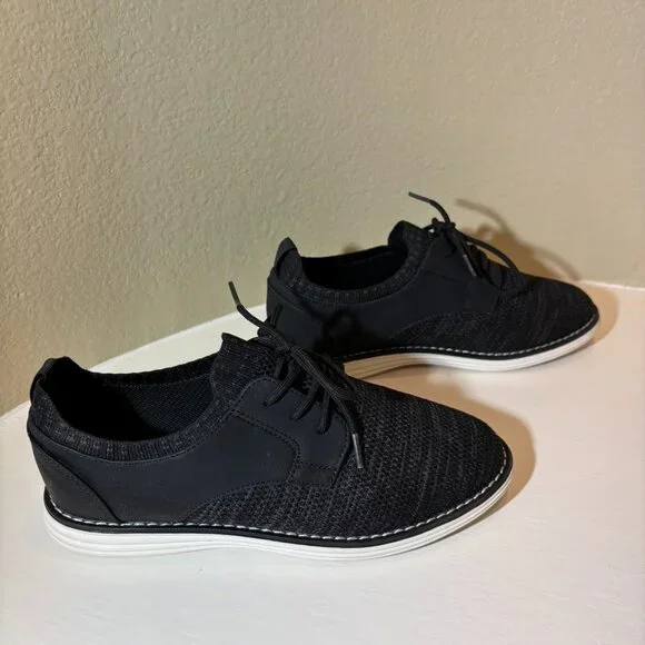 Cat & Jack Black & Gray Shoe Lace Dress Sneaker Shoes Teen - Picture 3 of 7